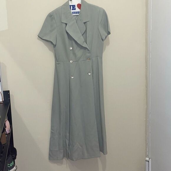 Vintage pin up double breasted button down light green a line dress petites - Picture 2 of 15